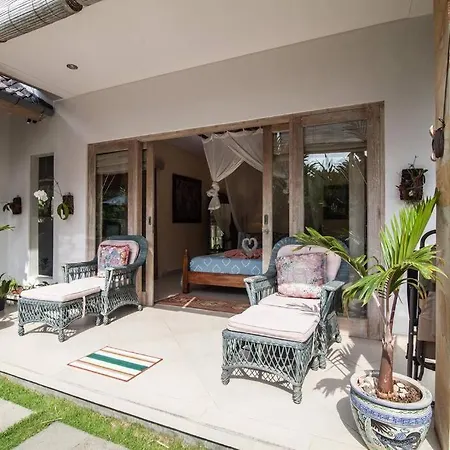 Villa Semua Suka/Ubud/2 Bd/2Bath/Ac/Pool